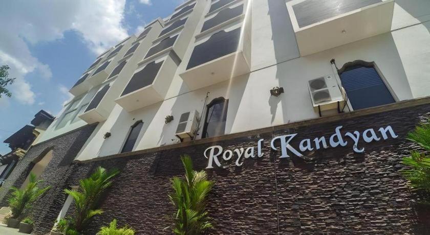 Royal Kandyan Exterior foto